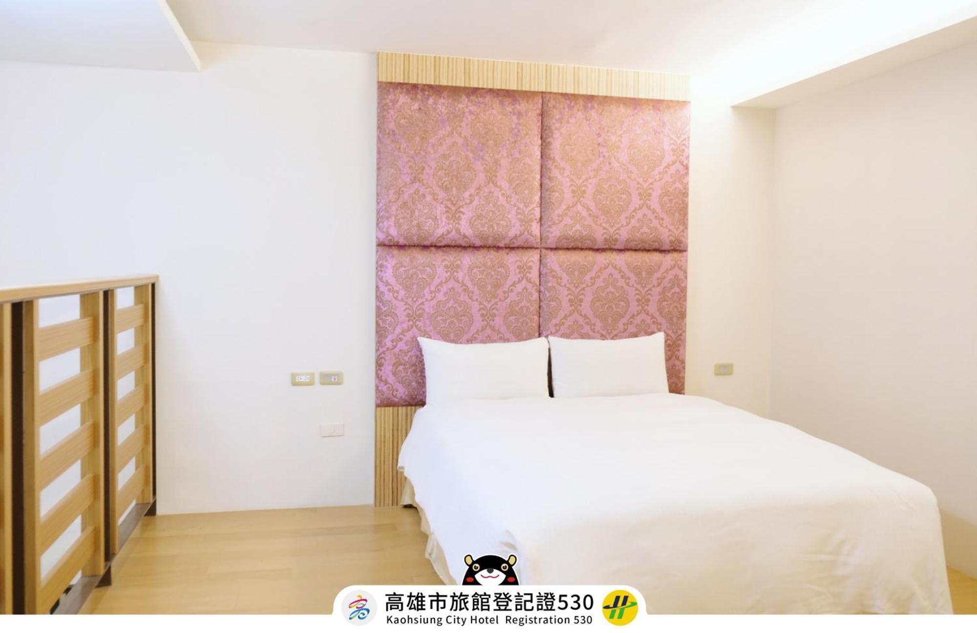 友愛京賞國際大飯店 Yoai Jing Shang Hotel Kaohsiung Bagian luar foto