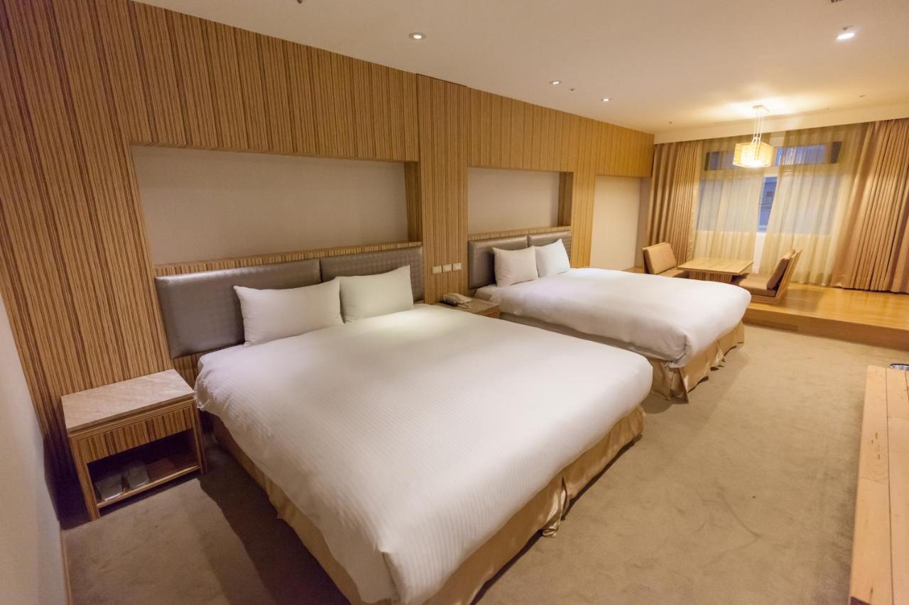 友愛京賞國際大飯店 Yoai Jing Shang Hotel Kaohsiung Bagian luar foto